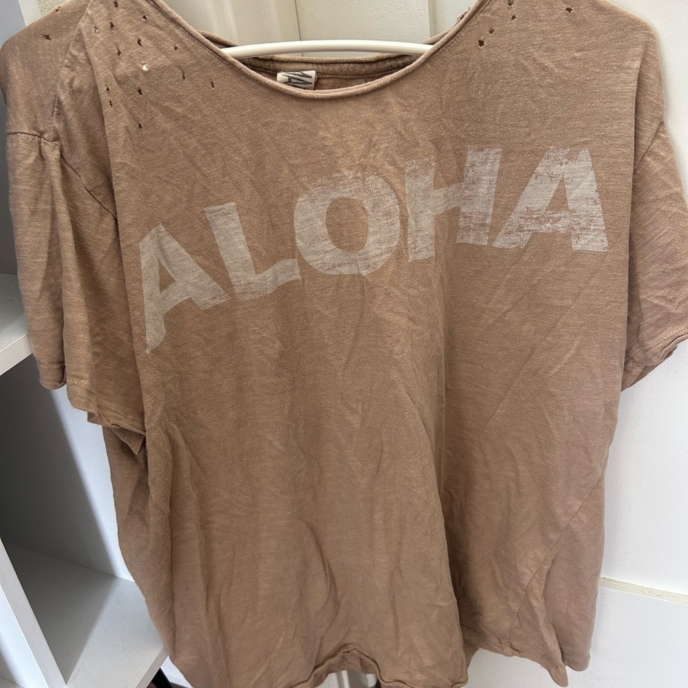 Magnolia Pearl ALOHA tee